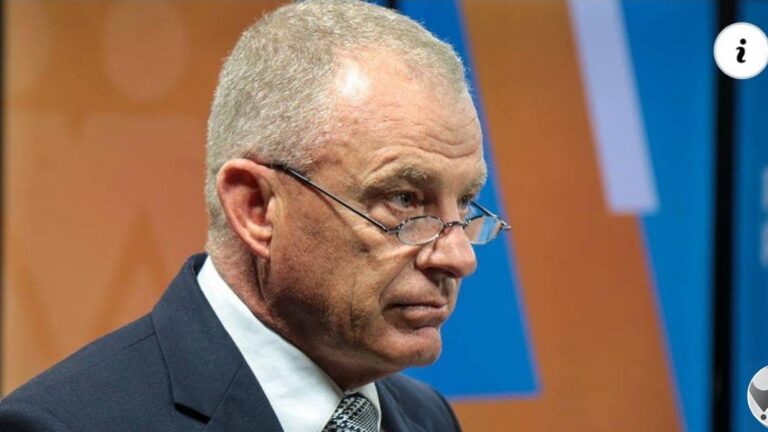 SAPD en SANW besig om twee generaals van strafregtelike vervolging te beskerm - Gerrie Nel
