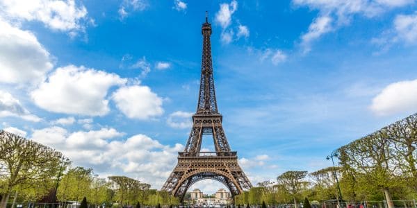 Eiffel-toring weer oop na stakings