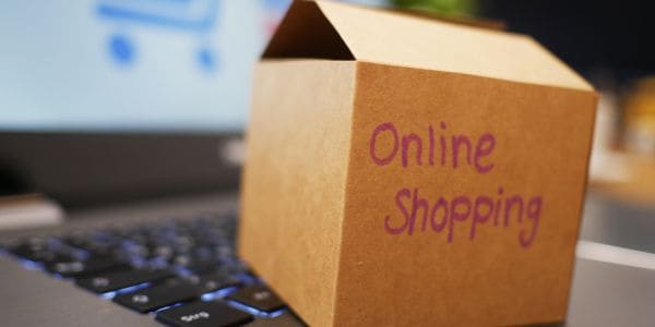 Amazon loods amptelik in Suid-Afrika