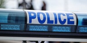 Polisie ondersoek saak met peuter met verkiesingsplakkate in Sasolburg