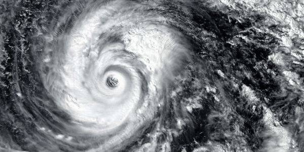 Vier dood na tifoon Japan tref