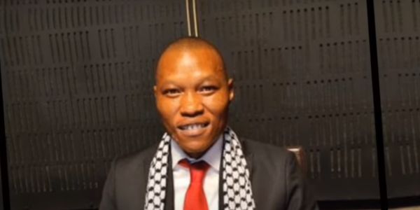 Kabelo Gwamanda dreig Johannesburg-speaker met regsaksie