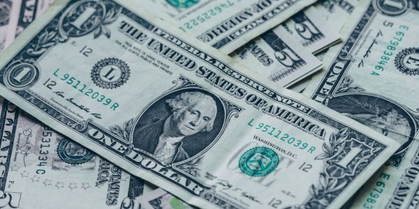 Donald Trump dreig Brics-lande met 100% tariewe oor VSA dollar