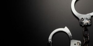 Buitelander in hof op verskeie aanklagtes, insluitend moord en poging tot moord