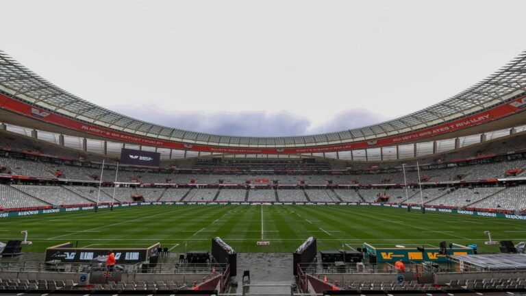Lee DHL-stadion onder bewolkte lug voor die tweede toets in Kaapstad tussen die Springbokke en die All Blacks